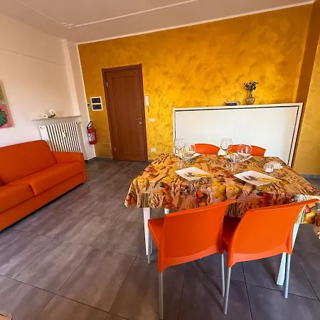 Soluzione Casa - SEA ORANGE * Pietra Ligure